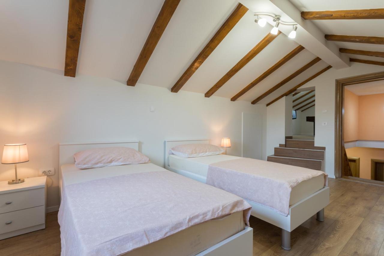 Holiday Home Antonio Dracevac Ninski Екстер'єр фото
