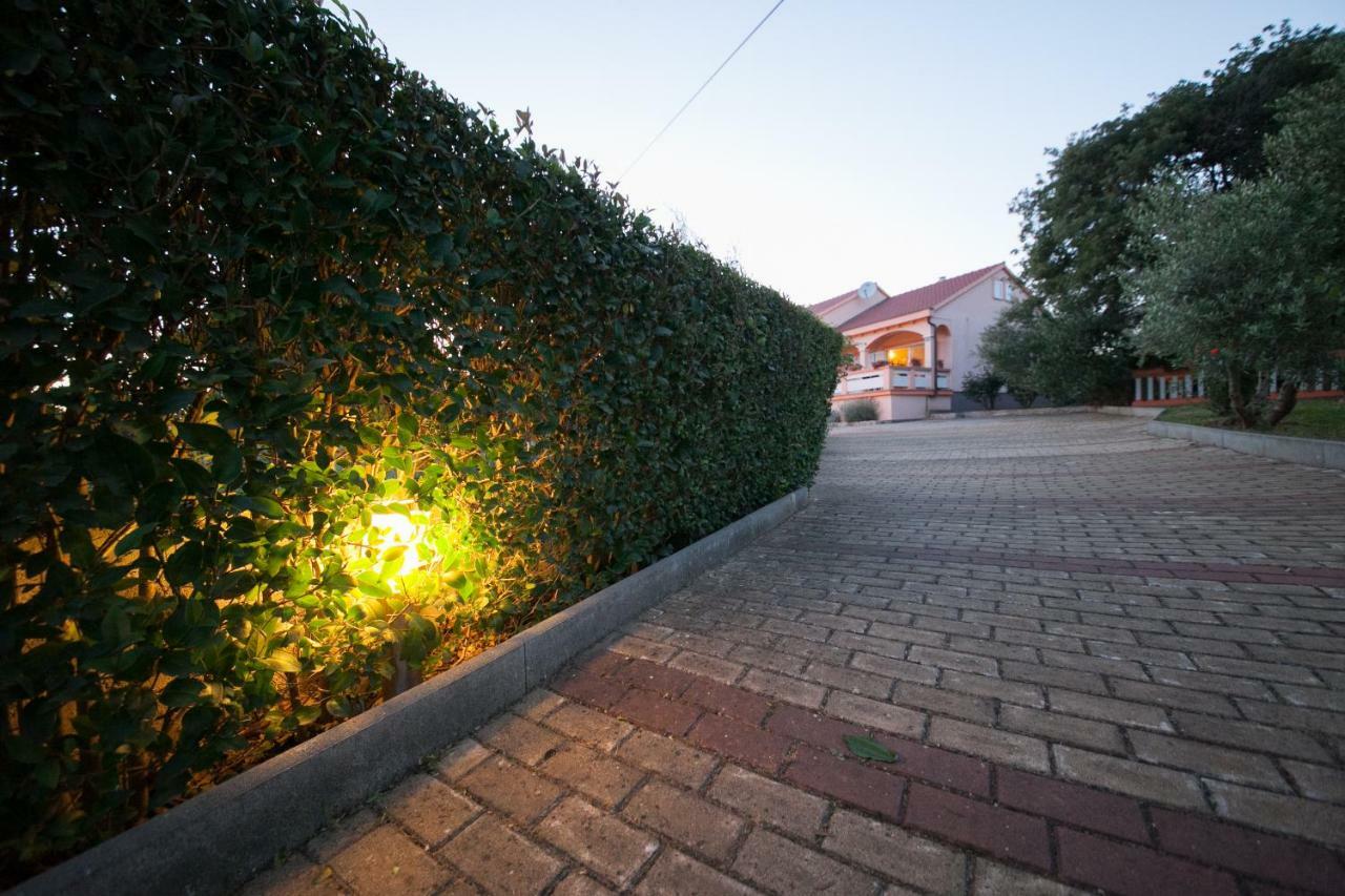 Holiday Home Antonio Dracevac Ninski Екстер'єр фото