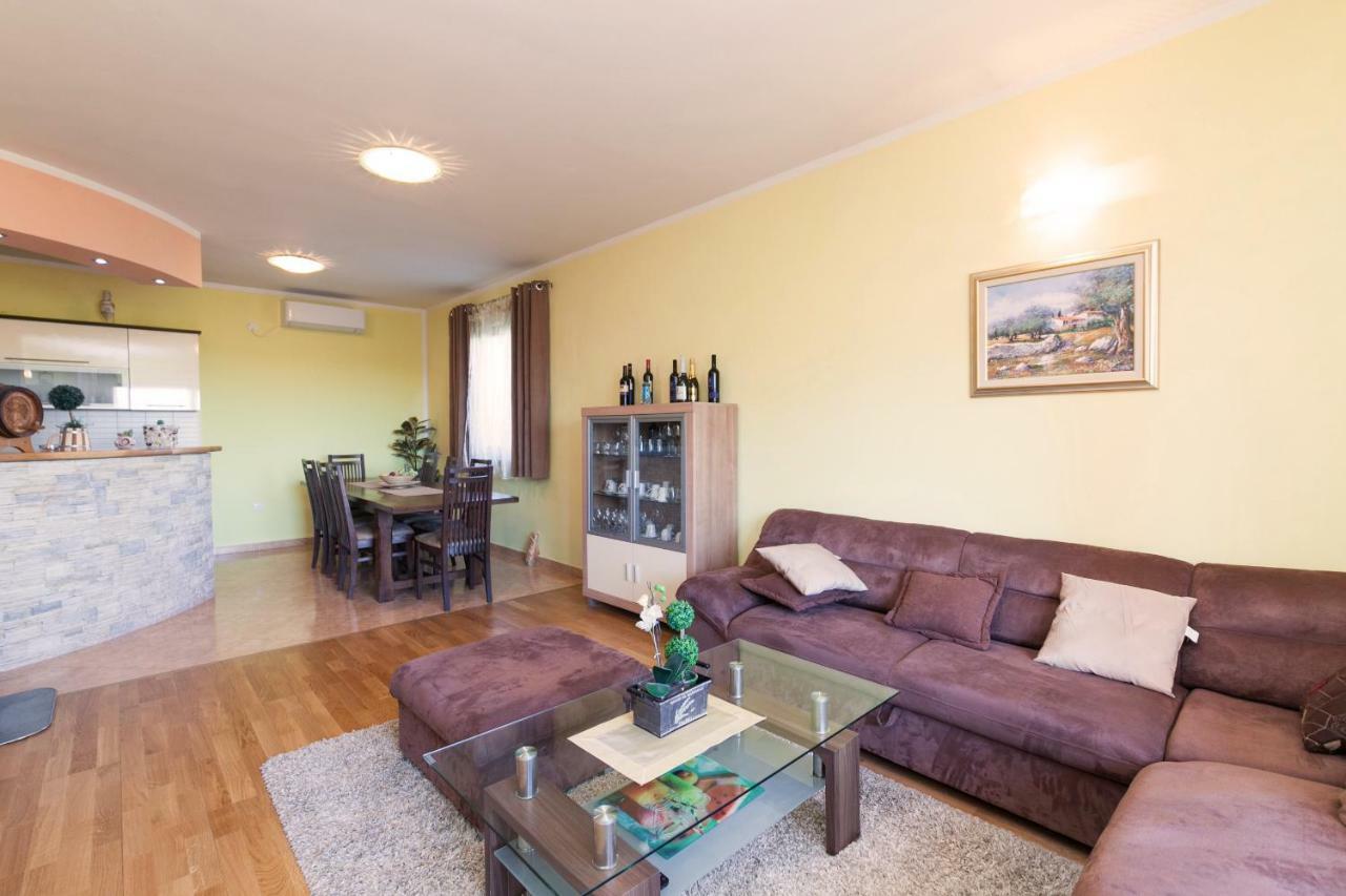 Holiday Home Antonio Dracevac Ninski Екстер'єр фото