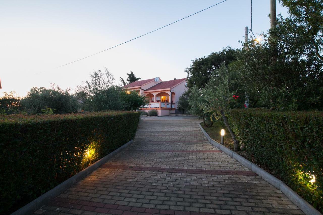 Holiday Home Antonio Dracevac Ninski Екстер'єр фото